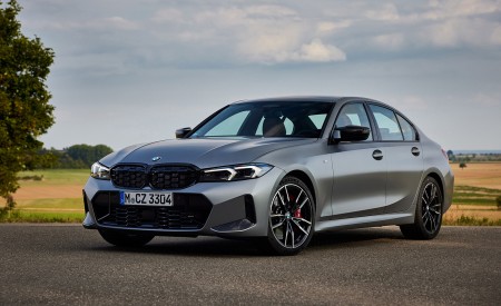 2023 BMW M340i xDrive Front Three-Quarter Wallpapers  450x275 (34)