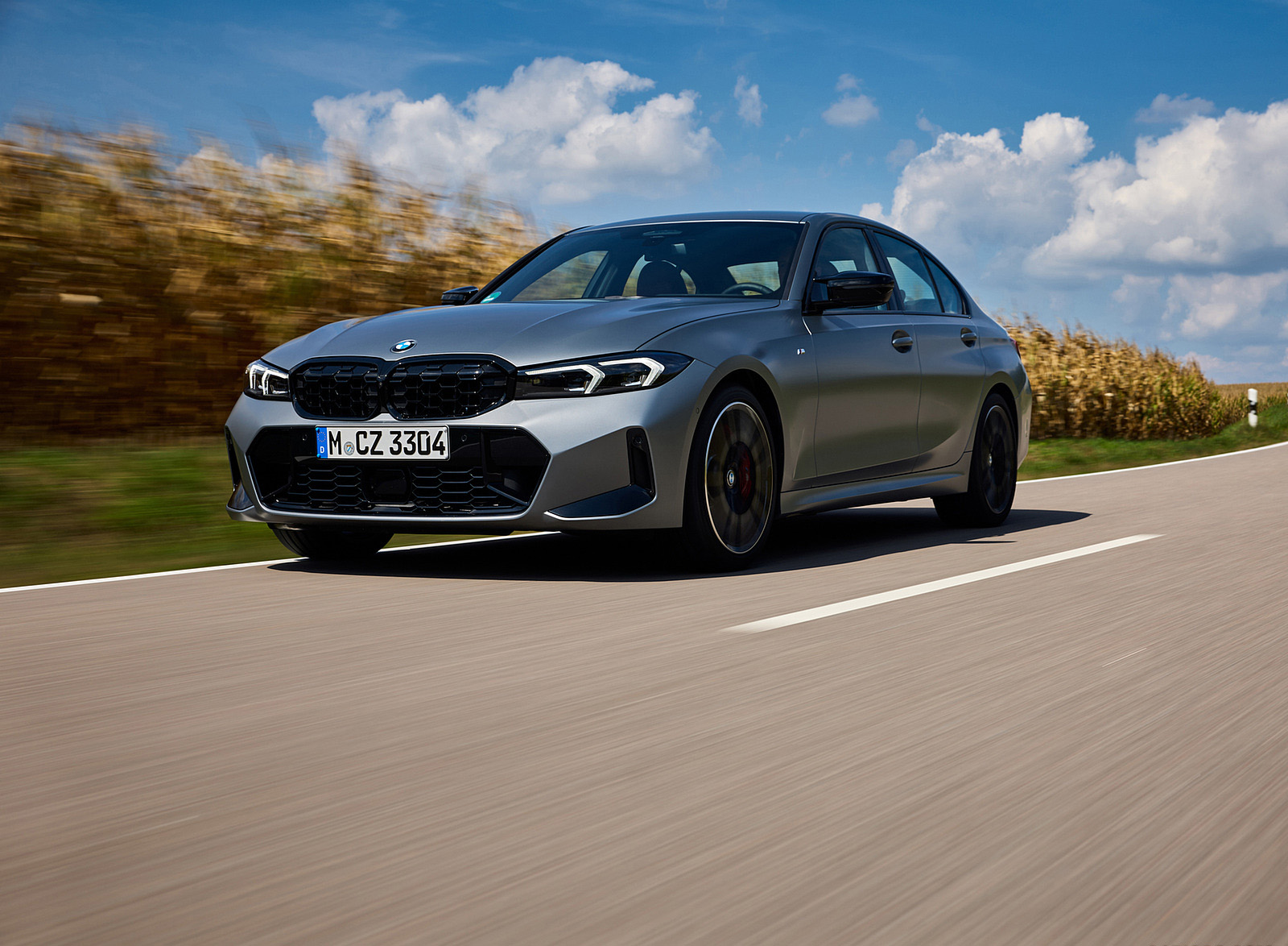 2023 BMW M340i xDrive Front Three-Quarter Wallpapers (2)