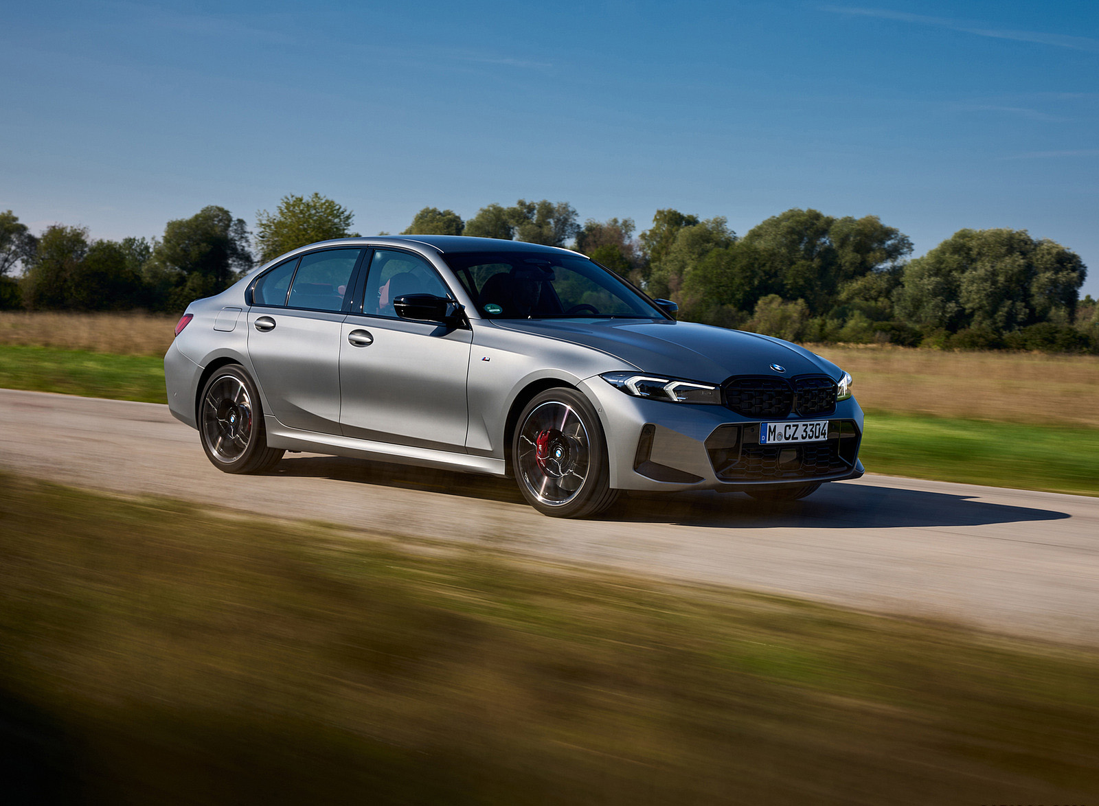 2023 BMW M340i xDrive Front Three-Quarter Wallpapers (13)