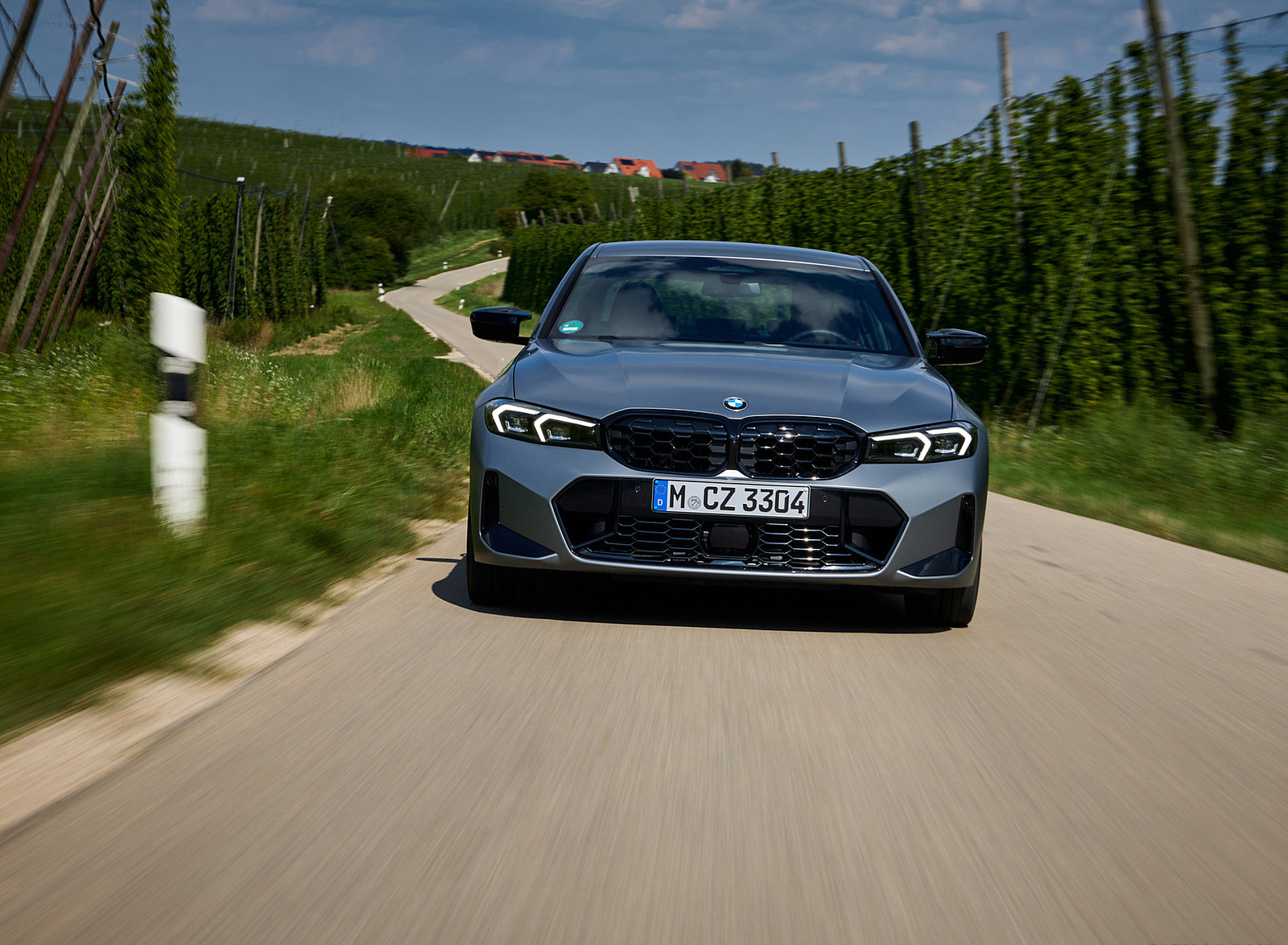 2023 BMW M340i xDrive Front Wallpapers (14)