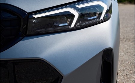 2023 BMW M340i xDrive Headlight Wallpapers 450x275 (46)