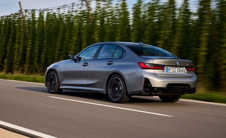 2023 BMW M340i xDrive Rear Three-Quarter Wallpapers 450x275 (22)