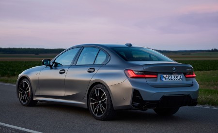 2023 BMW M340i xDrive Rear Three-Quarter Wallpapers 450x275 (33)