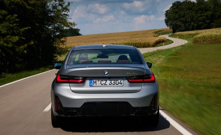 2023 BMW M340i xDrive Rear Wallpapers 450x275 (3)