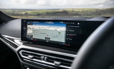 2023 BMW M340i xDrive Sedan UK version Central Console Wallpapers 450x275 (32)
