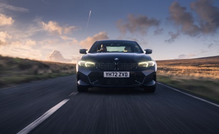 2023 BMW M340i xDrive Sedan UK version Front Wallpapers 450x275 (3)