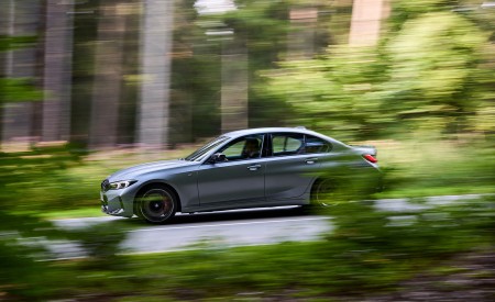 2023 BMW M340i xDrive Side Wallpapers 450x275 (28)