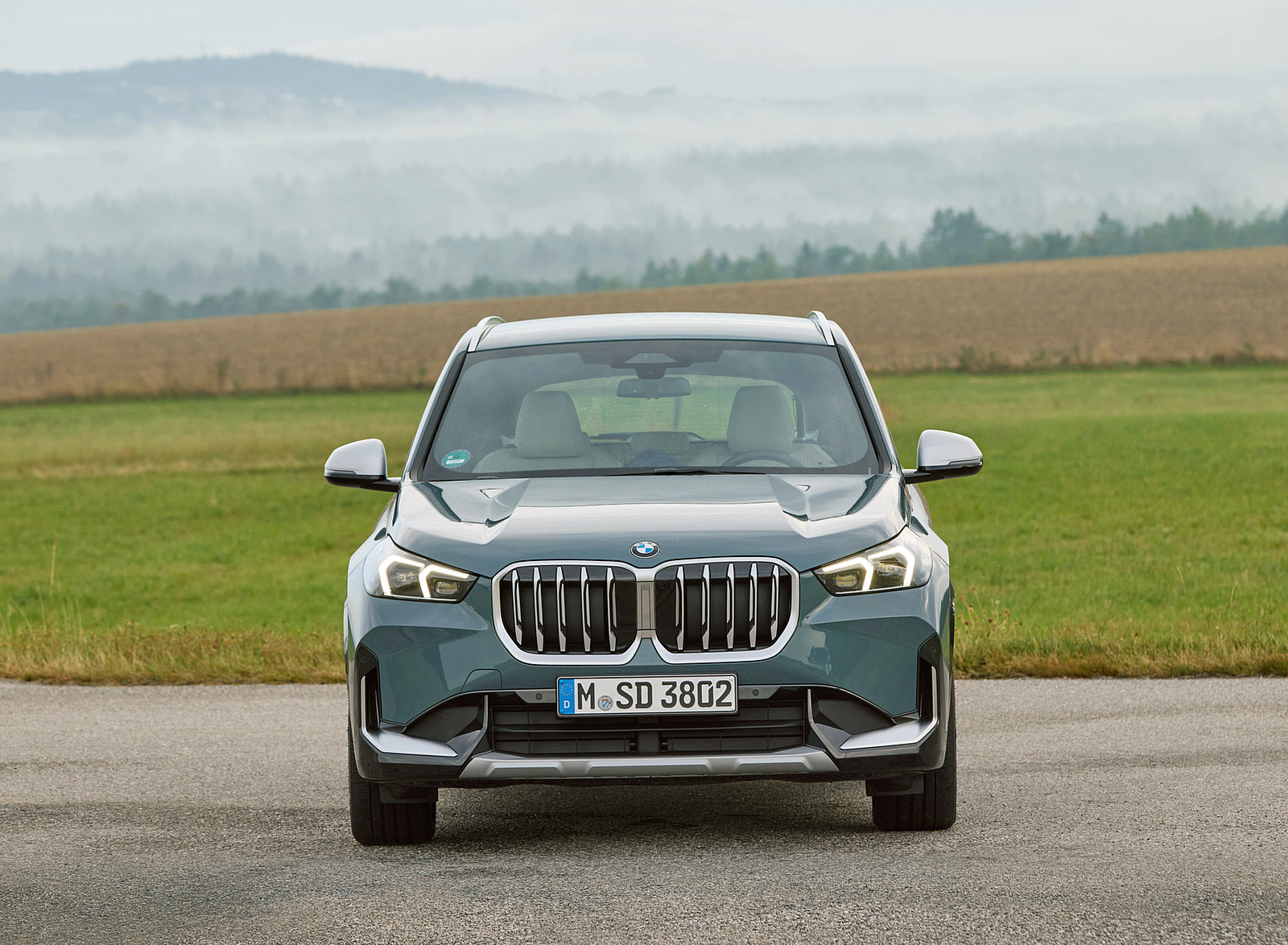 2023 BMW X1 sDrive18d Front Wallpapers (14)