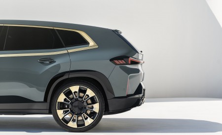 2023 BMW XM Detail Wallpapers 450x275 (104)