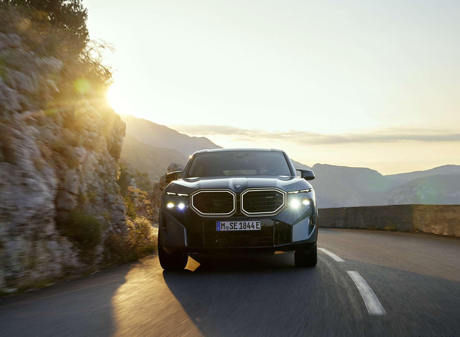 2023 BMW XM Front Wallpapers  (15)