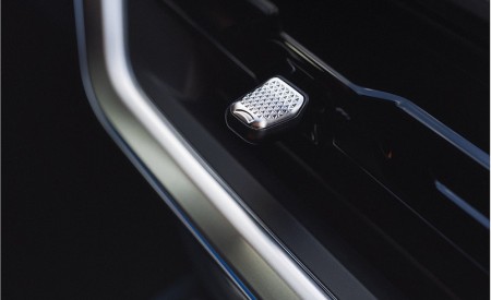 2023 BMW XM Interior Detail Wallpapers  450x275 (110)