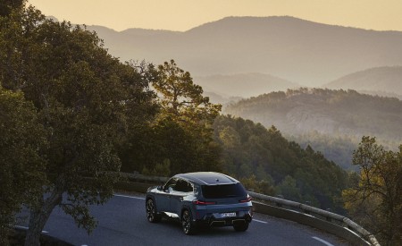 2023 BMW XM Rear Three-Quarter Wallpapers 450x275 (10)