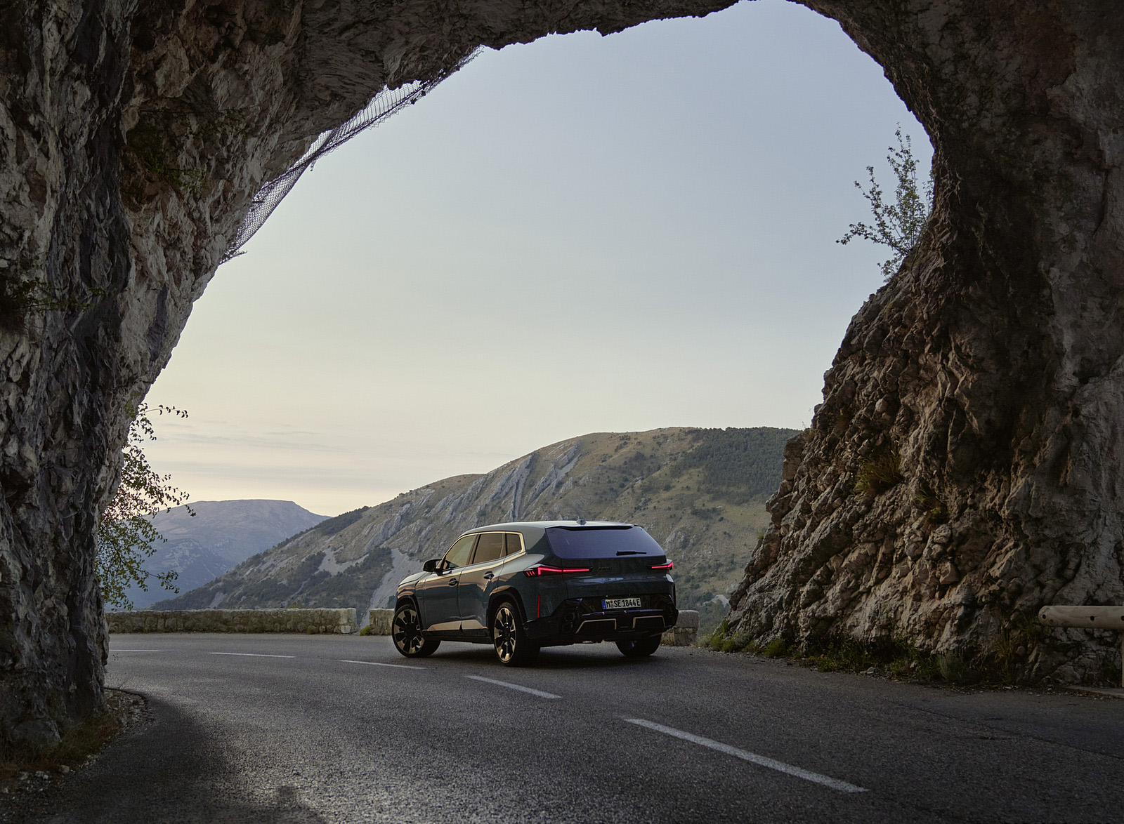 2023 BMW XM Rear Three-Quarter Wallpapers  (11)