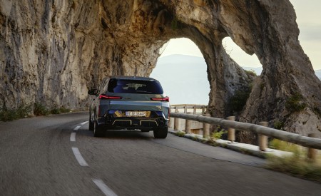 2023 BMW XM Rear Wallpapers 450x275 (30)