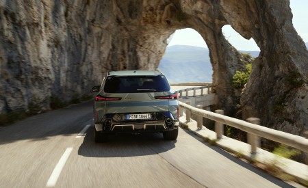 2023 BMW XM Rear Wallpapers  450x275 (31)