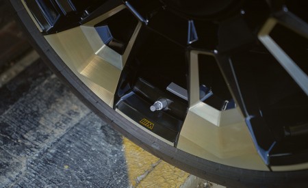 2023 BMW XM Wheel Wallpapers  450x275 (61)