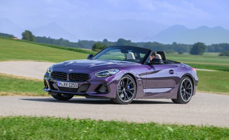 2023 BMW Z4 M40i Front Three-Quarter Wallpapers 450x275 (18)