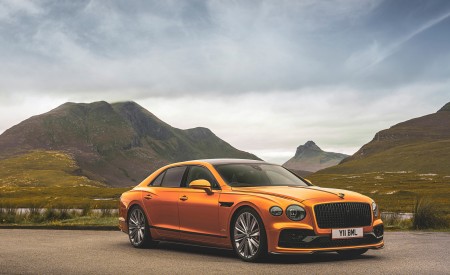 2023 Bentley Flying Spur Speed Front Three-Quarter Wallpapers 450x275 (8)