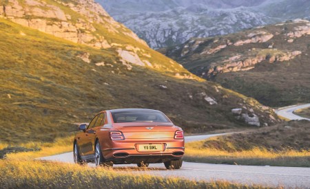 2023 Bentley Flying Spur Speed Rear Wallpapers 450x275 (6)