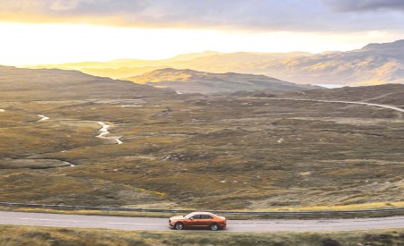 2023 Bentley Flying Spur Speed Side Wallpapers 450x275 (7)