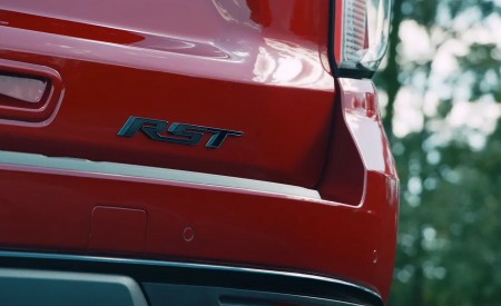 2023 Chevrolet Tahoe RST Performance Edition Detail Wallpapers 450x275 (15)