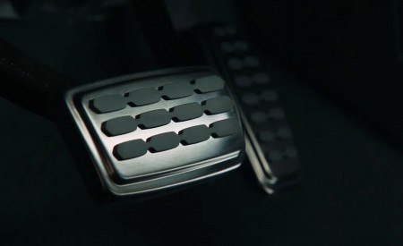 2023 Chevrolet Tahoe RST Performance Edition Pedals Wallpapers 450x275 (19)