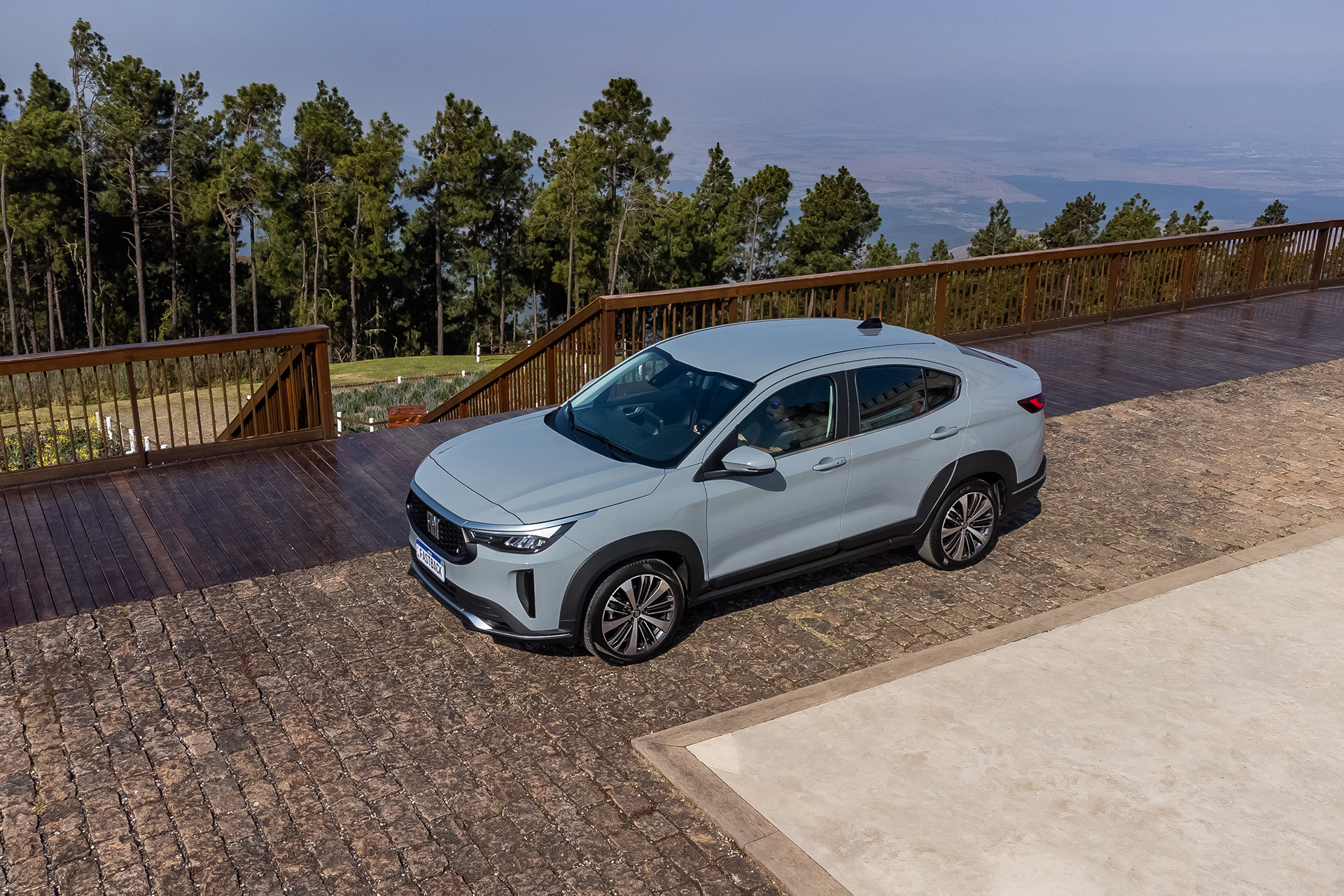 2023 Fiat Fastback Audace Turbo 200 Flex AT Front Three-Quarter Wallpapers (14)