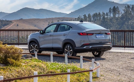 2023 Fiat Fastback Audace Turbo 200 Flex AT Rear Three-Quarter Wallpapers 450x275 (9)