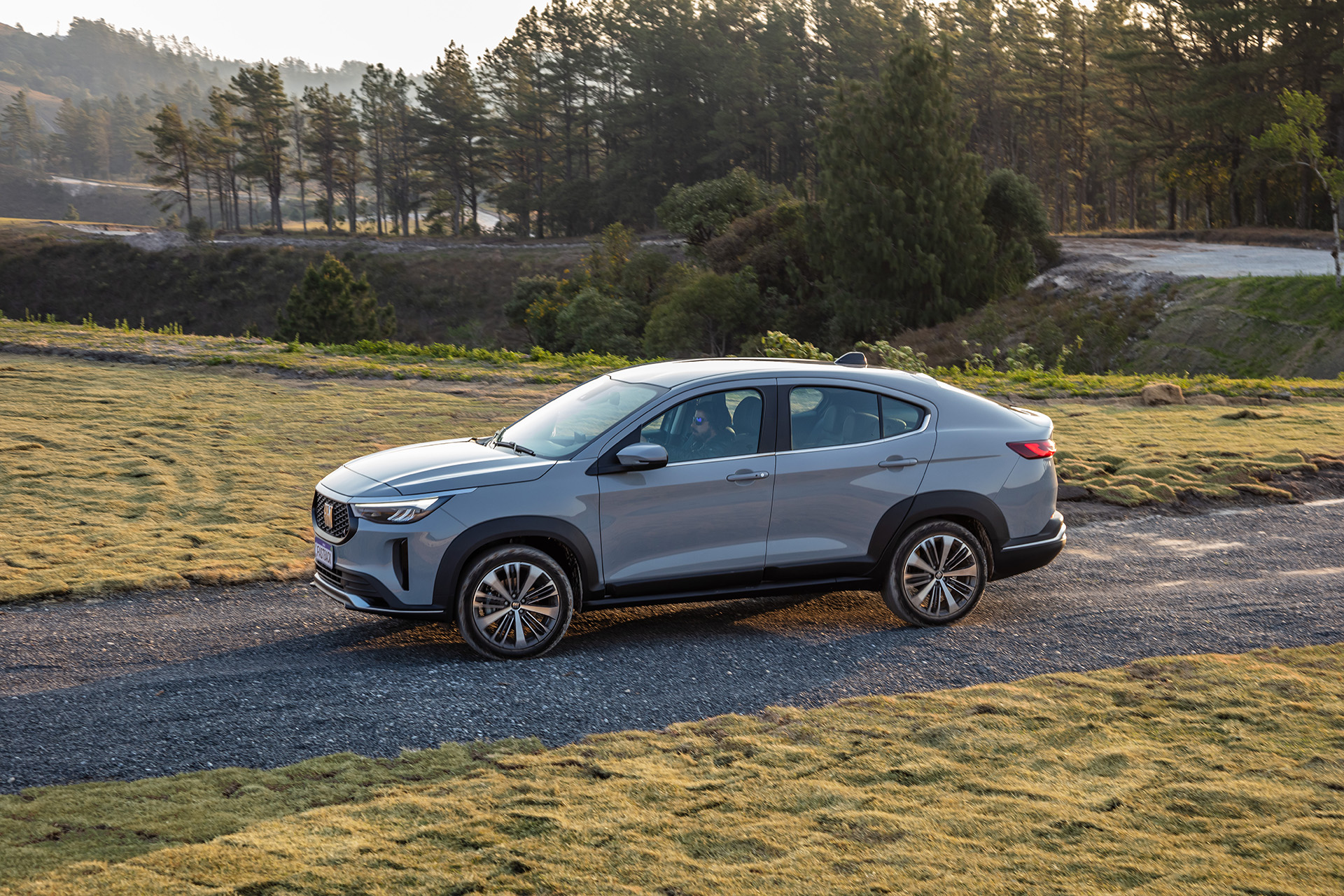 2023 Fiat Fastback Audace Turbo 200 Flex AT Side Wallpapers (11)