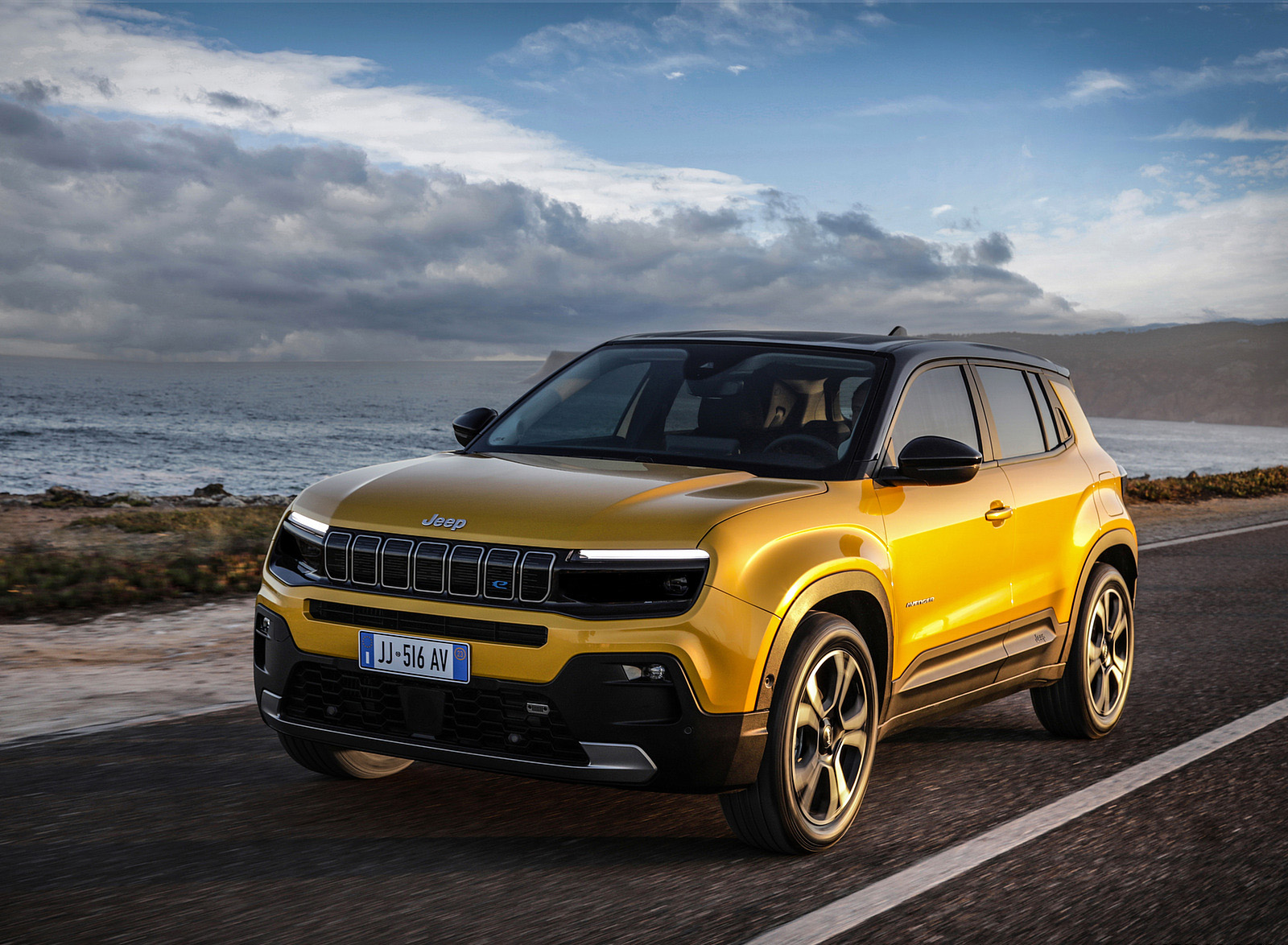 2024 Jeep Avenger Front Three-Quarter Wallpapers  (6)