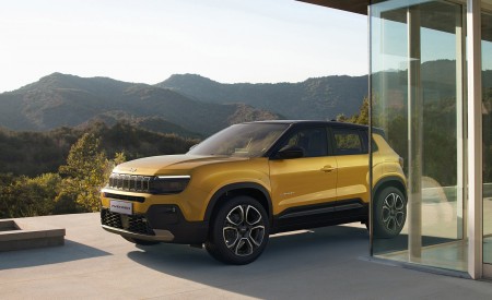 2023 Jeep Avenger Front Three-Quarter Wallpapers 450x275 (18)