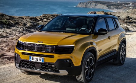 2023 Jeep Avenger Front Three-Quarter Wallpapers 450x275 (4)