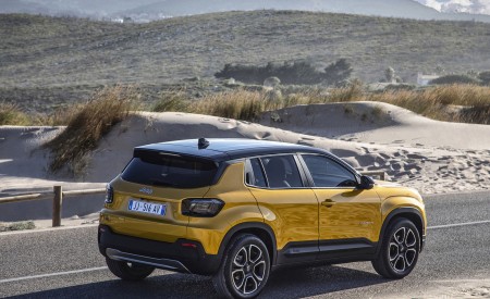 2023 Jeep Avenger Rear Three-Quarter Wallpapers 450x275 (8)