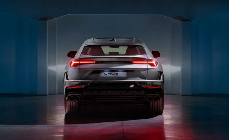 2023 Lamborghini Urus S Rear Wallpapers 450x275 (6)
