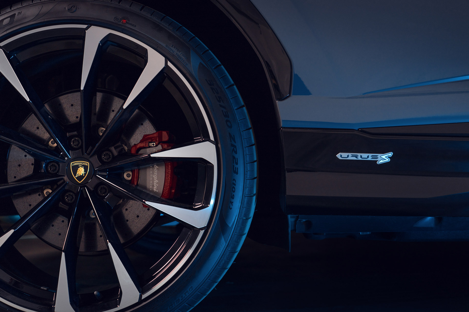 2023 Lamborghini Urus S Wheel Wallpapers  (12)