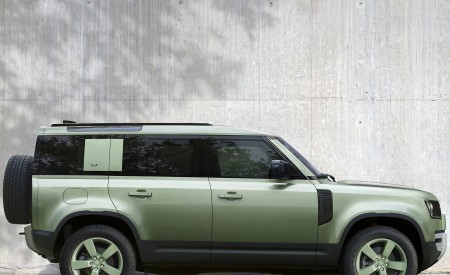 2023 Land Rover Defender 110 75th Limited Edition Side Wallpapers 450x275 (4)