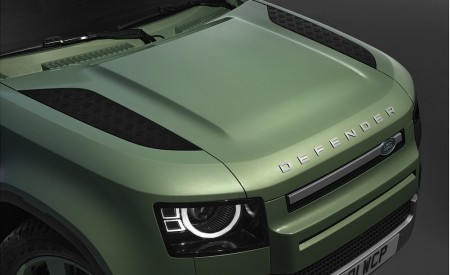 2023 Land Rover Defender 75th Limited Edition Front Wallpapers 450x275 (12)