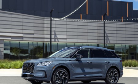 2023 Lincoln Corsair Grand Touring Front Three-Quarter Wallpapers 450x275 (5)