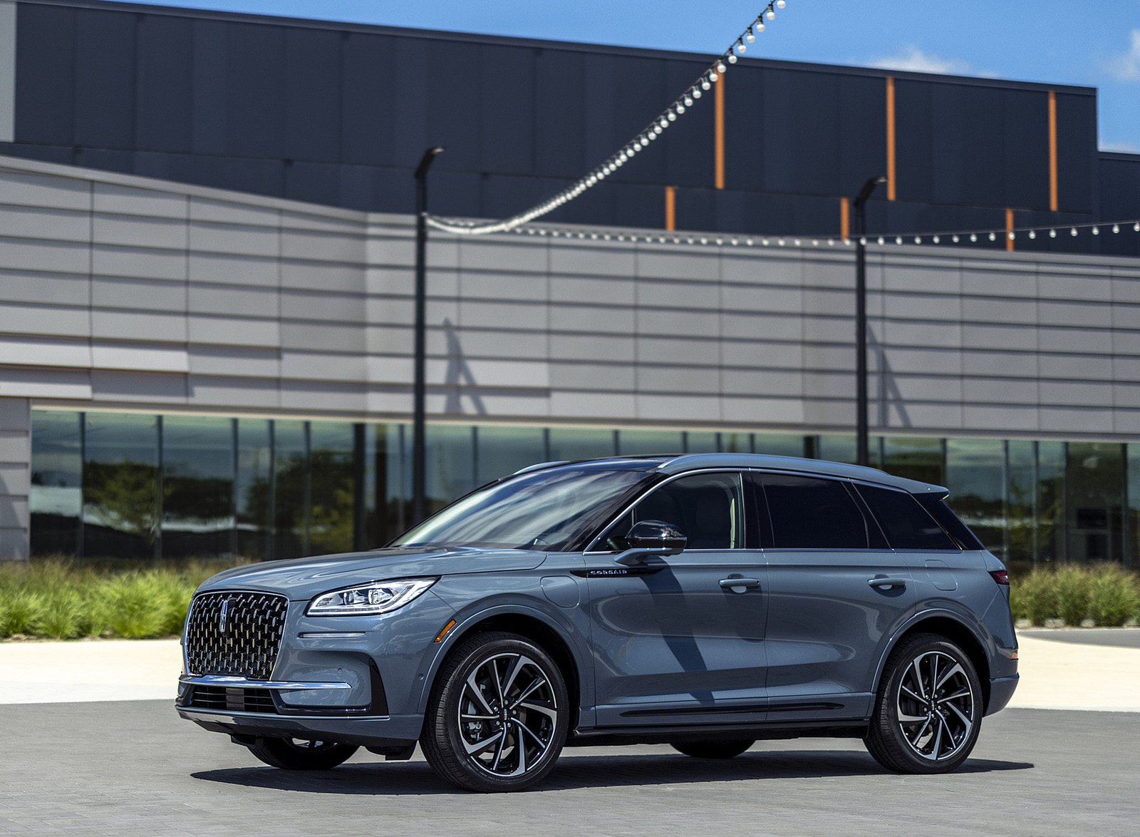2023 Lincoln Corsair Grand Touring Front Three-Quarter Wallpapers (5)