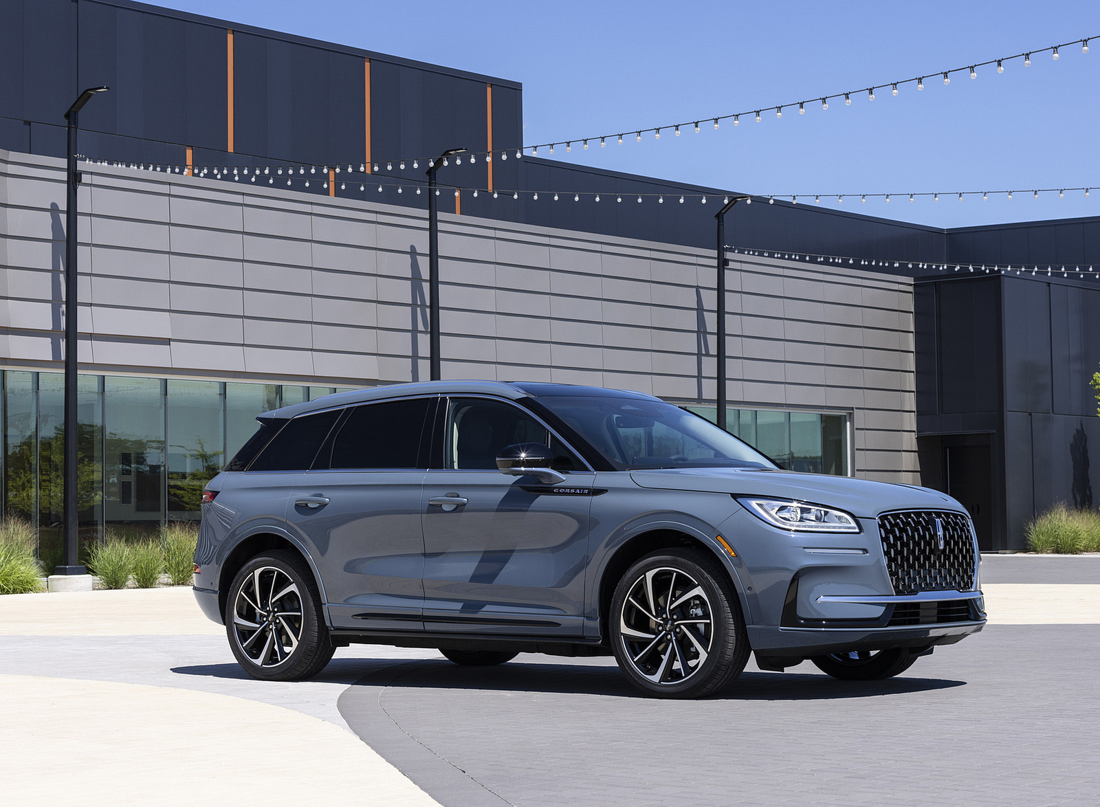 2023 Lincoln Corsair Grand Touring Front Three-Quarter Wallpapers  (1)