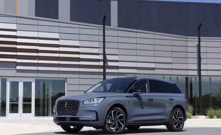 2023 Lincoln Corsair Grand Touring Front Three-Quarter Wallpapers 450x275 (3)