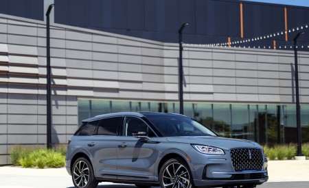 2023 Lincoln Corsair Grand Touring Front Three-Quarter Wallpapers 450x275 (6)