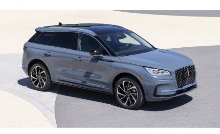 2023 Lincoln Corsair Grand Touring Front Three-Quarter Wallpapers 450x275 (4)