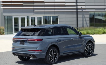 2023 Lincoln Corsair Grand Touring Rear Three-Quarter Wallpapers 450x275 (9)