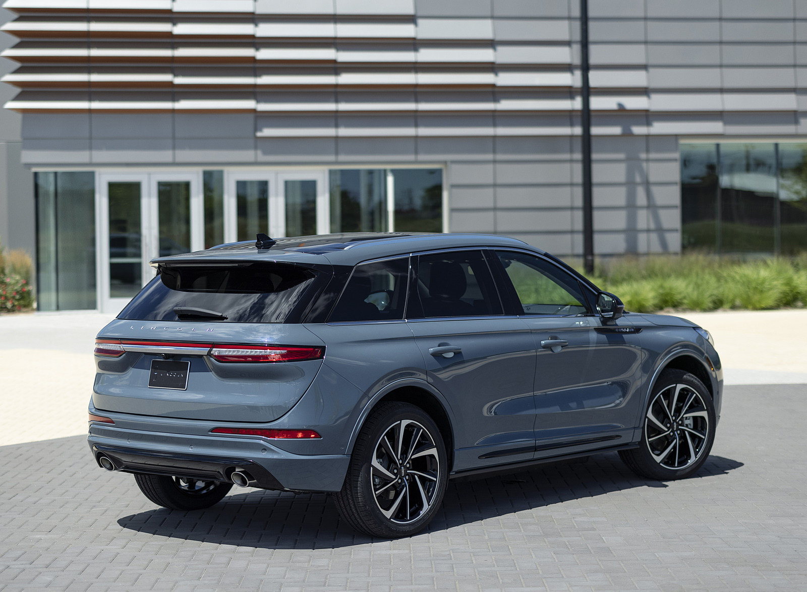 2023 Lincoln Corsair Grand Touring Rear Three-Quarter Wallpapers (9)