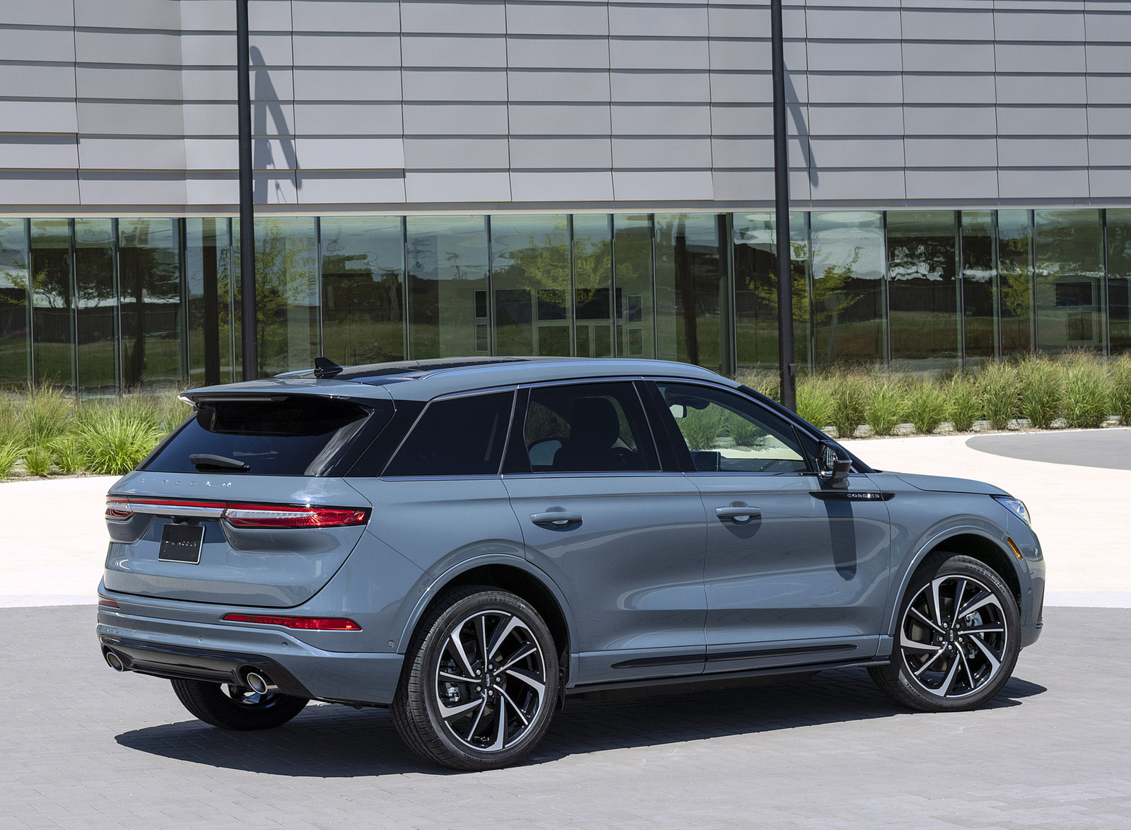 2023 Lincoln Corsair Grand Touring Rear Three-Quarter Wallpapers (8)