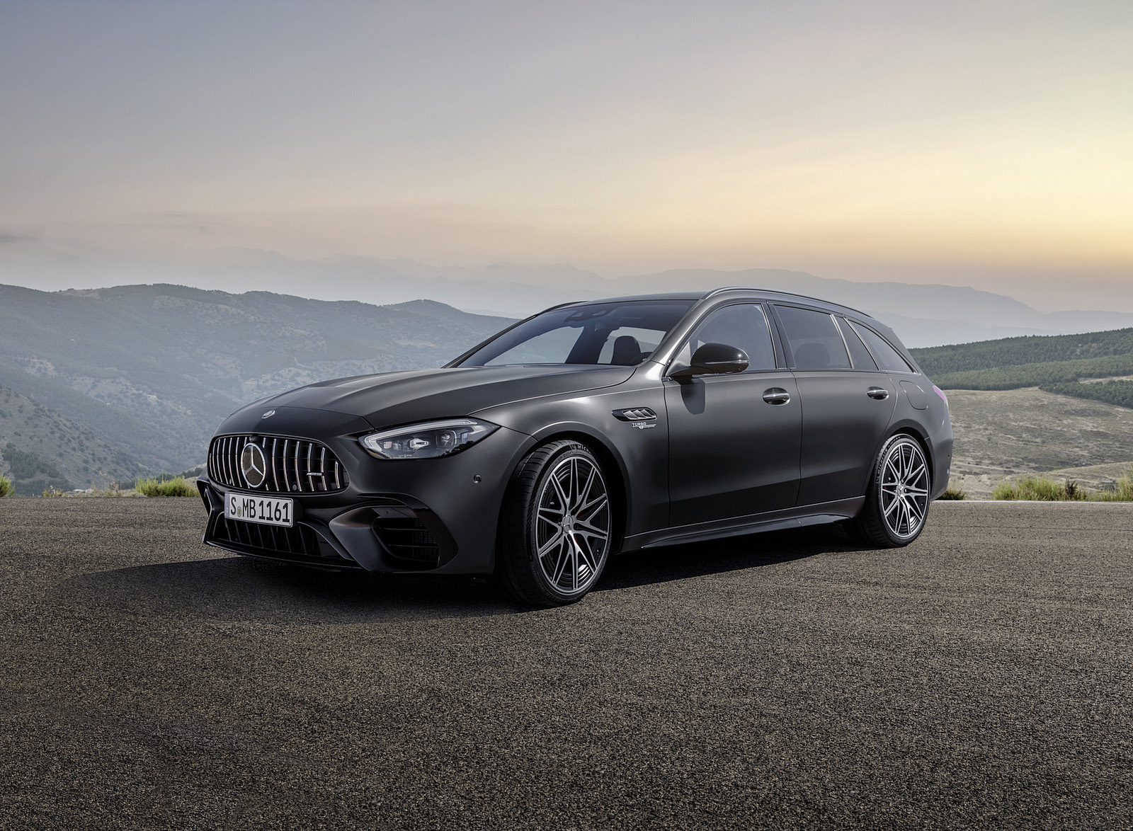 2023 Mercedes-AMG C 63 S E Performance Estate (Color: Graphite Grey Magno) Front Three-Quarter Wallpapers (11)