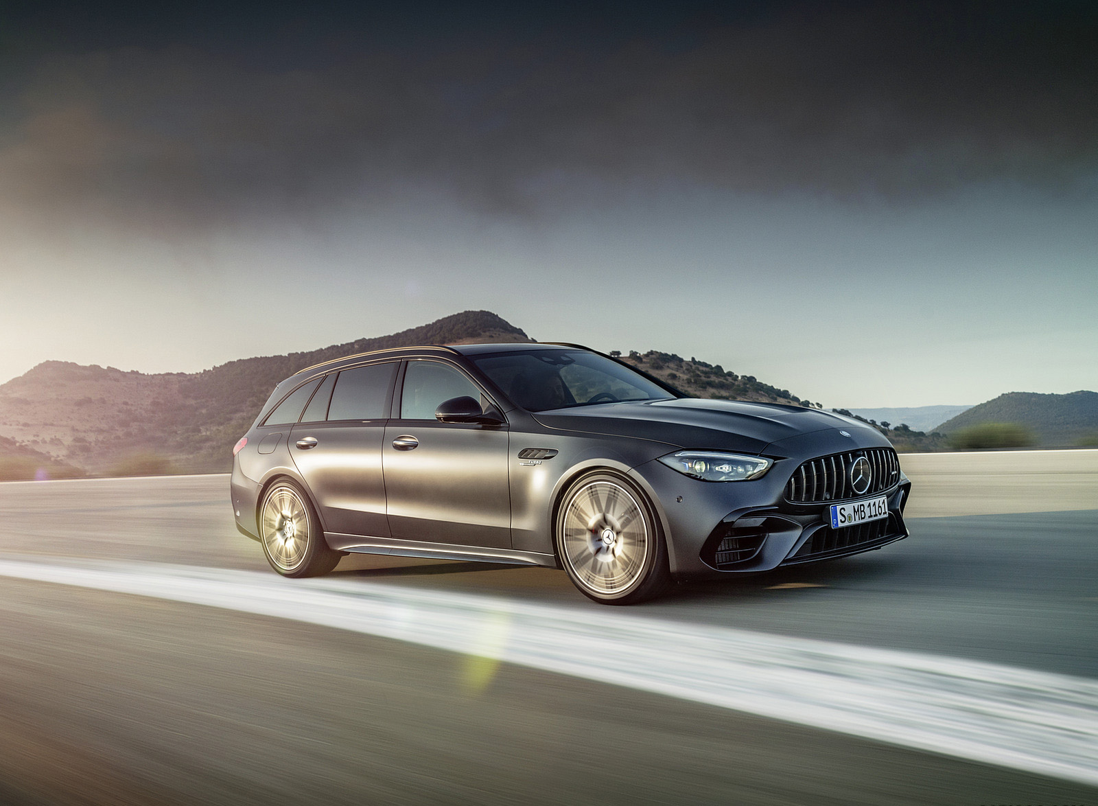 2023 Mercedes-AMG C 63 S E Performance Estate (Color: Graphite Grey Magno) Front Three-Quarter Wallpapers (7)