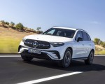 2023 Mercedes-Benz GLC 220d 4MATIC AMG Line (Color: MANUFAKTUR Diamond White Bright) Front Three-Quarter Wallpapers 150x120 (6)