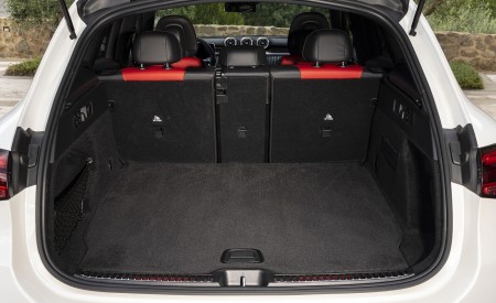 2023 Mercedes-Benz GLC 220d 4MATIC AMG Line (Color: MANUFAKTUR Diamond White Bright) Trunk Wallpapers 450x275 (42)